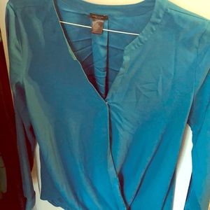 Super chic Ann Taylor blouse